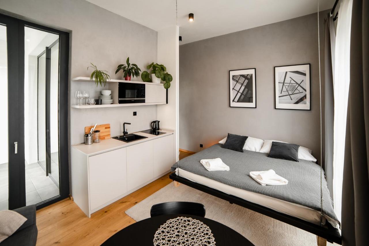 Piano Apartments - Licity Zilina Luaran gambar