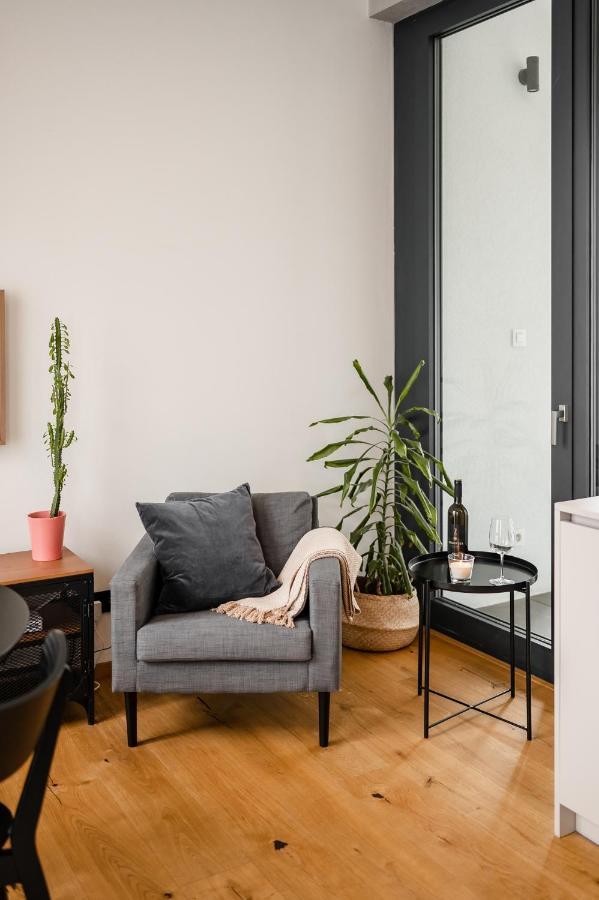 Piano Apartments - Licity Zilina Luaran gambar