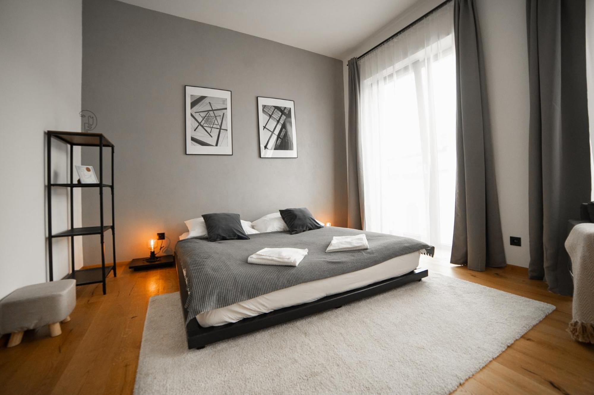 Piano Apartments - Licity Zilina Luaran gambar